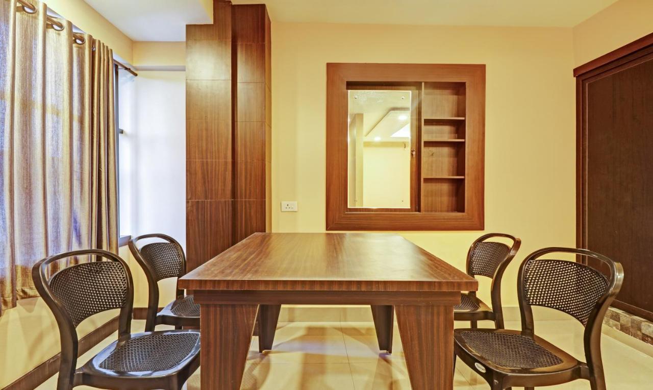 Itsy Hotels Sapphire Residency Manjeri Extérieur photo