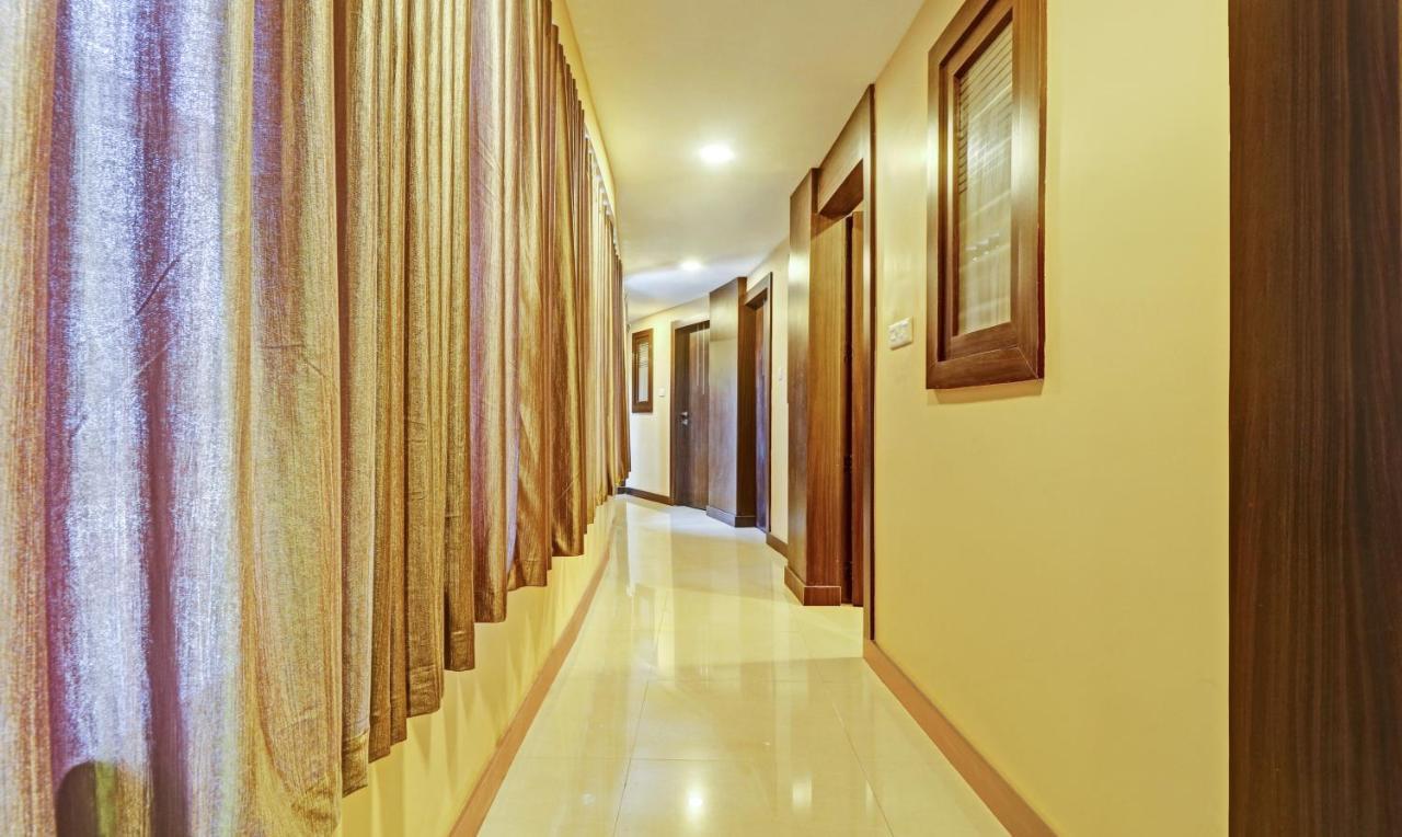 Itsy Hotels Sapphire Residency Manjeri Extérieur photo